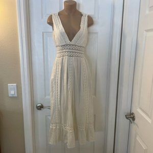 I Love H81 Boho Crochet Lace Vneck/Vback Dress White Small